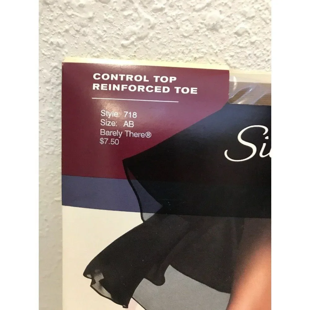 Hanes Silk Reflections Control Top Reinforced Toe AB barely there